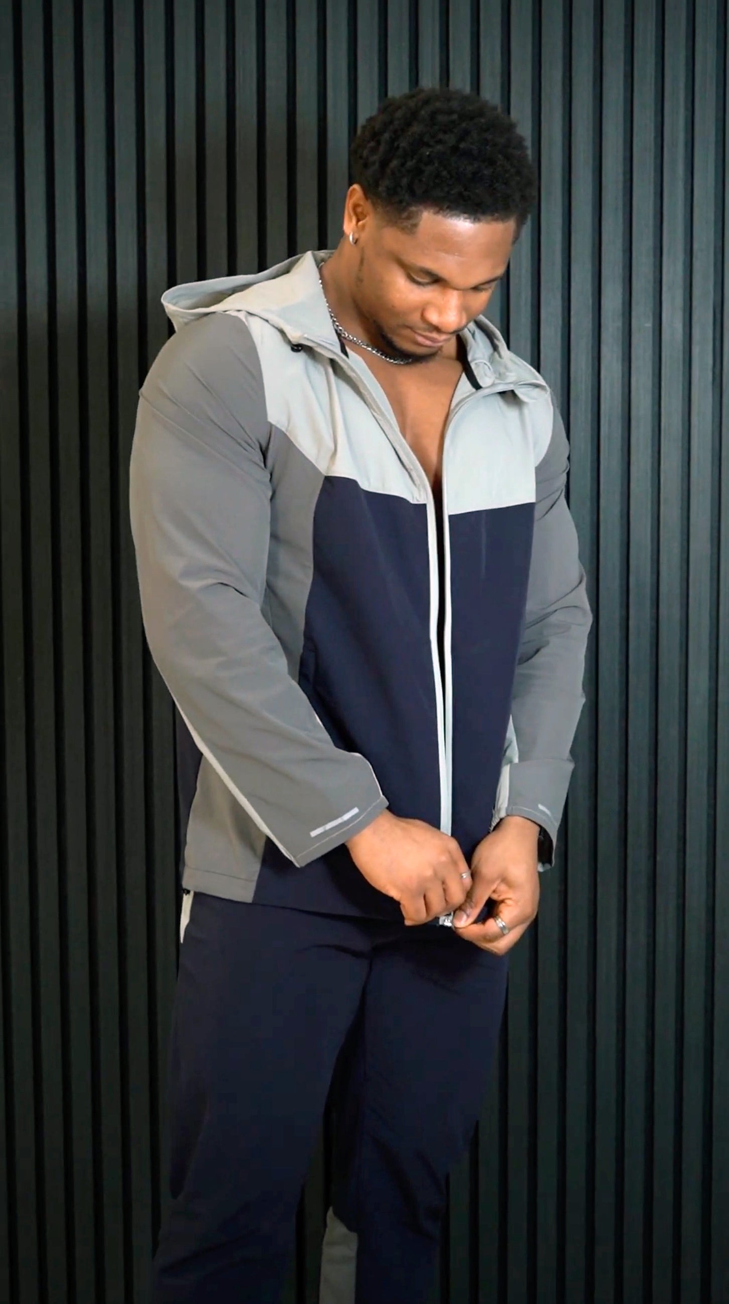 ACTIVEWEAR COLLECTION