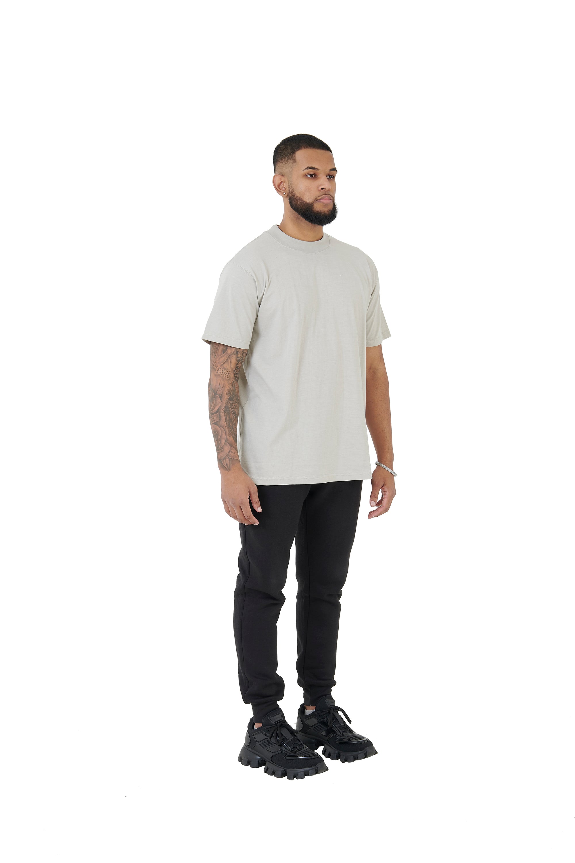 Wholesale Plain Stone Grey Oversized T-shirt and Oversized Plain Black Jogging Bottoms