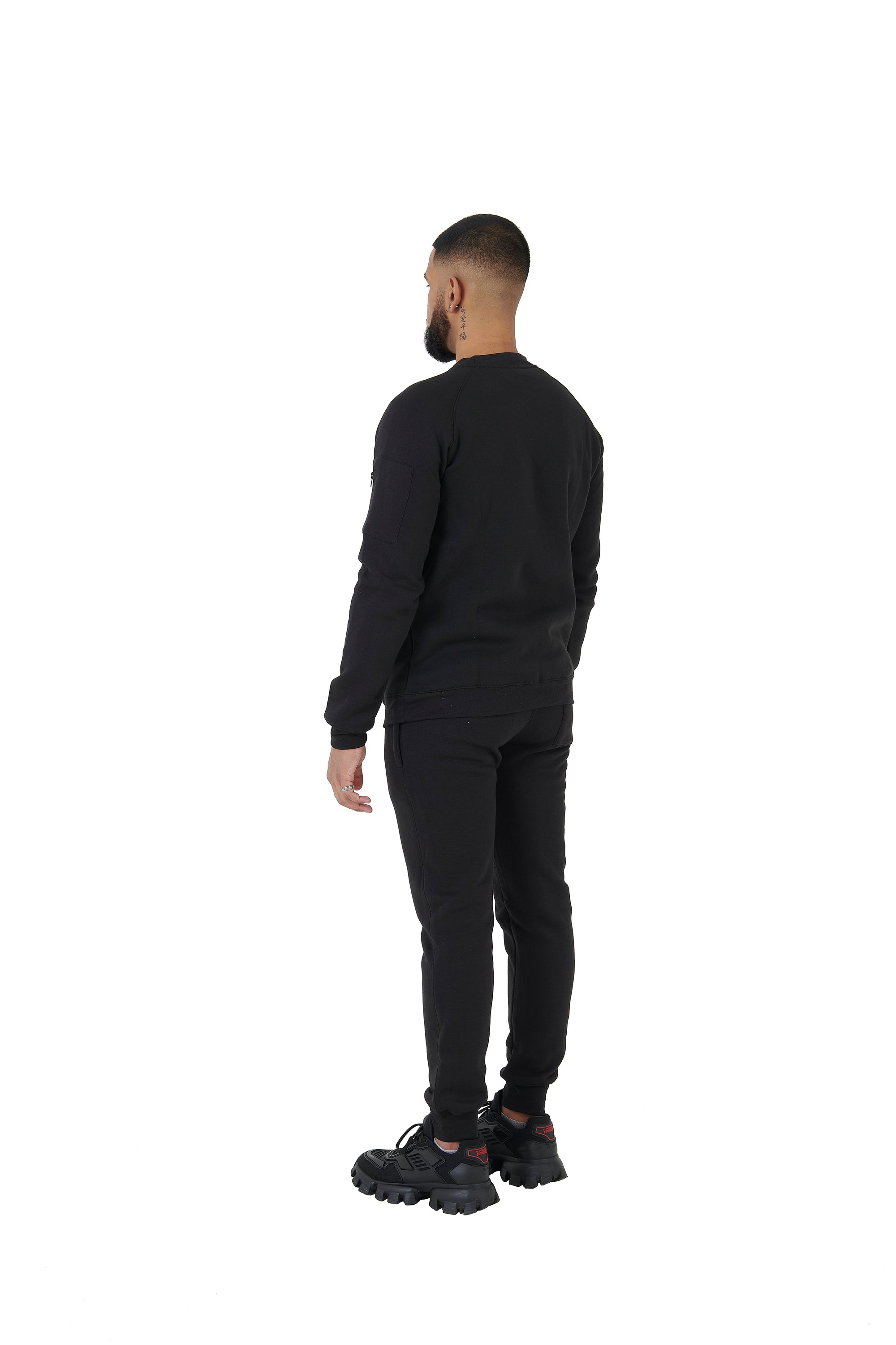 Wholesale Black Slim Fit Sweater and Black Joggers Unisex