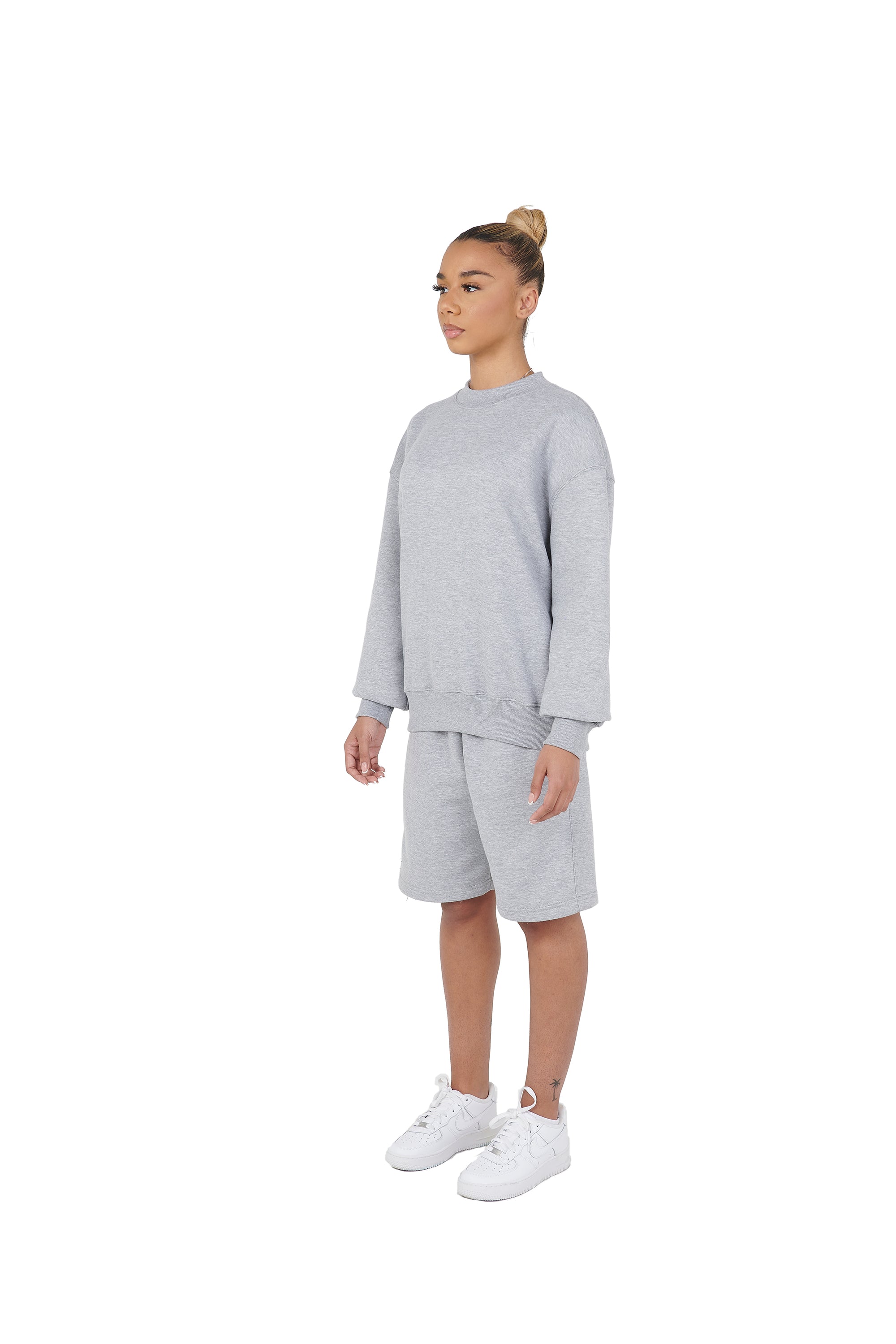 The plain over-sized sweatshirt and the over-sized shorts are available at wholesale prices