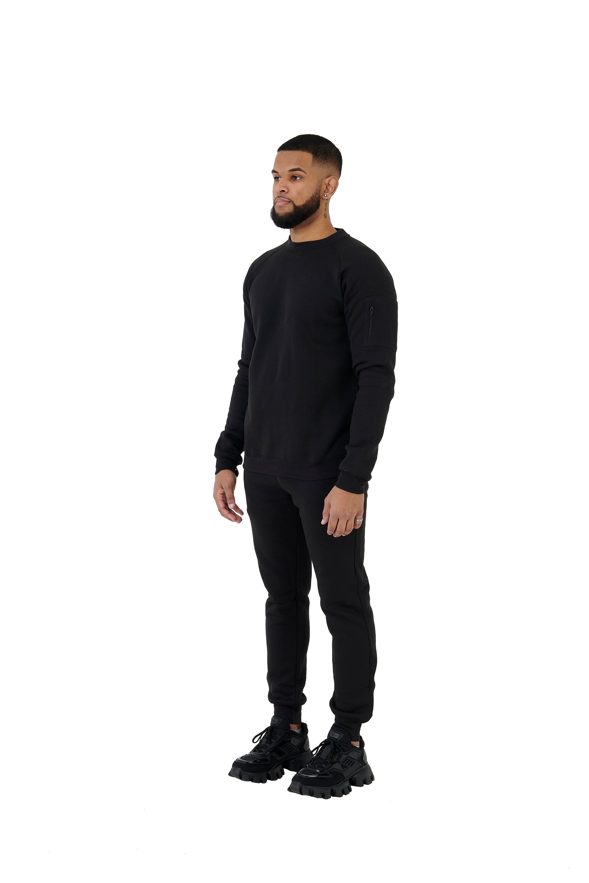 Wholesale Black Slim Fit Sweater and Black Joggers Unisex