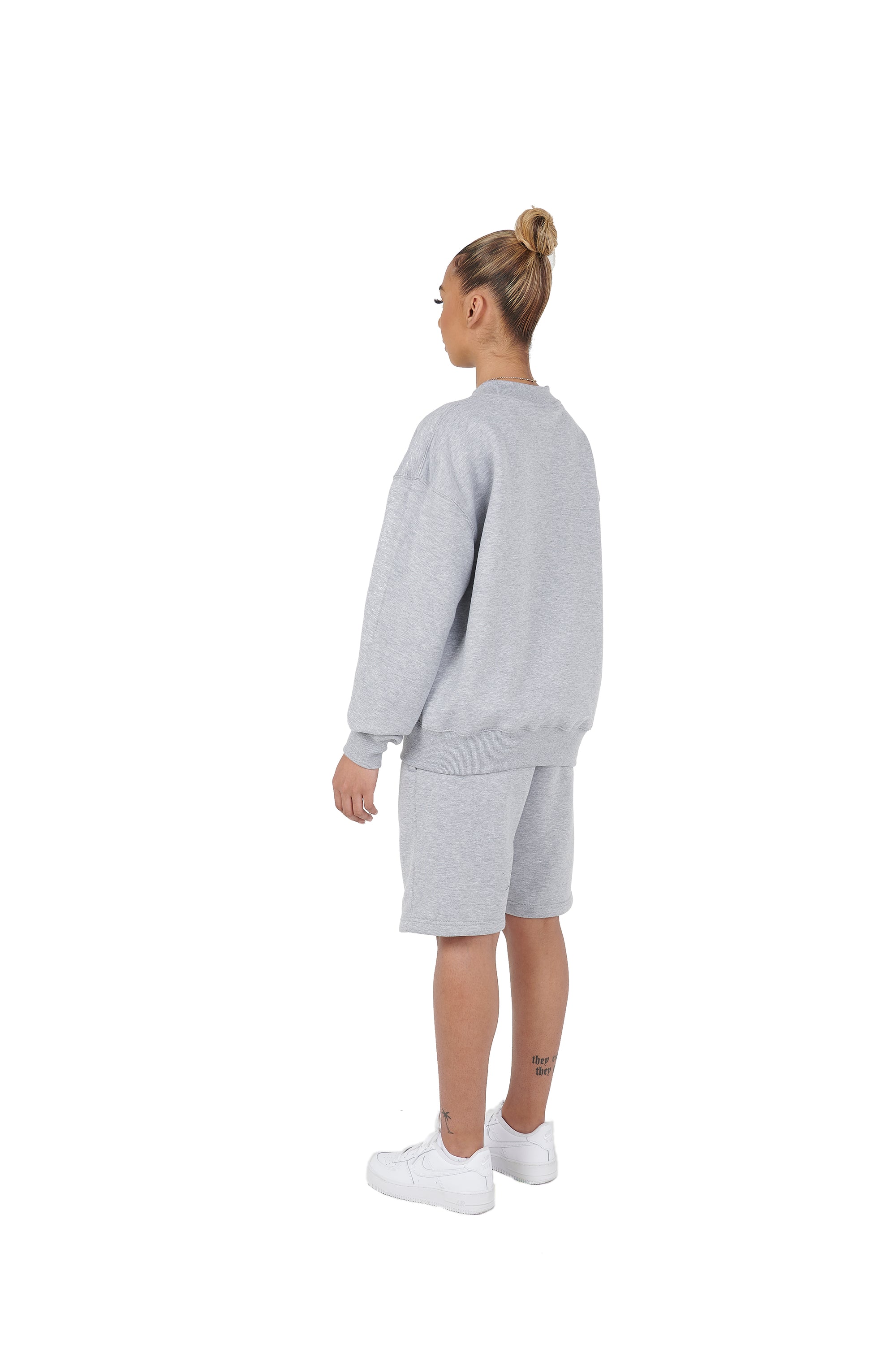 The plain over-sized sweatshirt and the over-sized shorts are available at wholesale prices