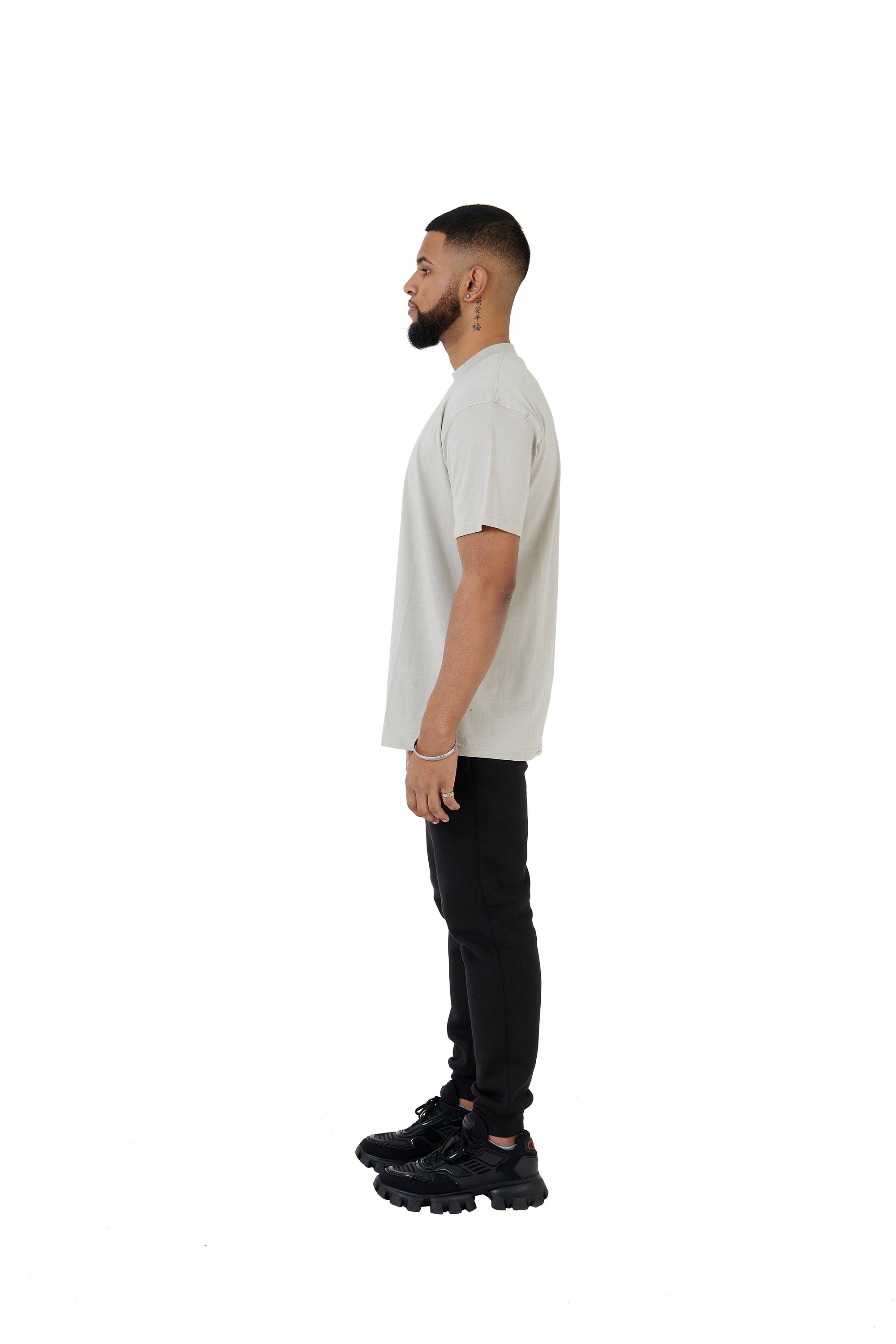 Wholesale Plain Stone Grey Oversized T-shirt and Oversized Plain Black Jogging Bottoms