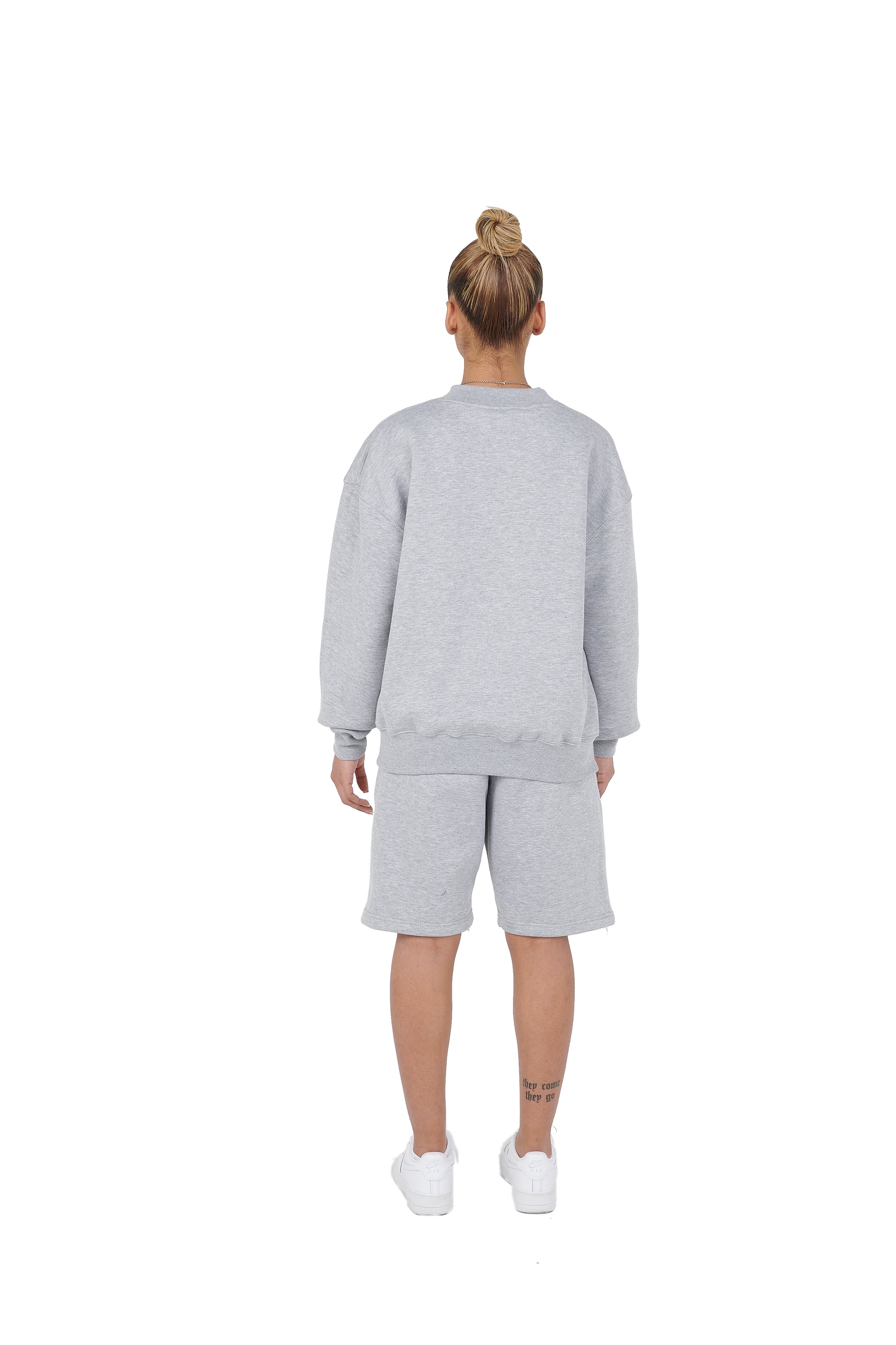 The plain over-sized sweatshirt and the over-sized shorts are available at wholesale prices