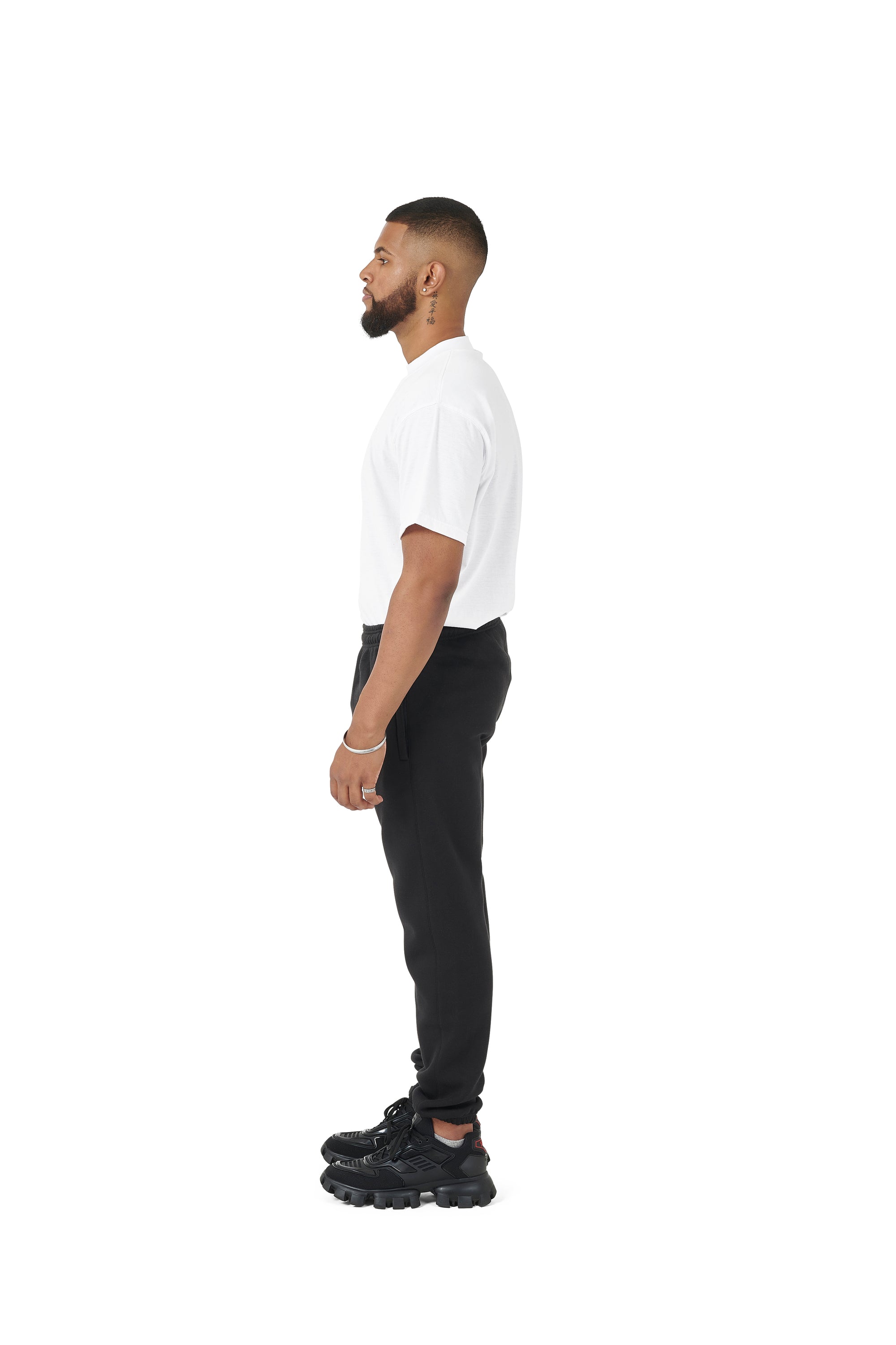 Wholesale Plain Black Over Sized Jogging Bottoms and Plain White Oversized T-shirt